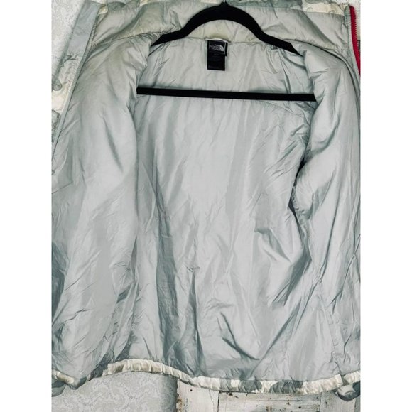 North Face Jacket Puffer Gray & White Camo Zippered Pockets Woman’s Size Medium - Picture 8 of 9